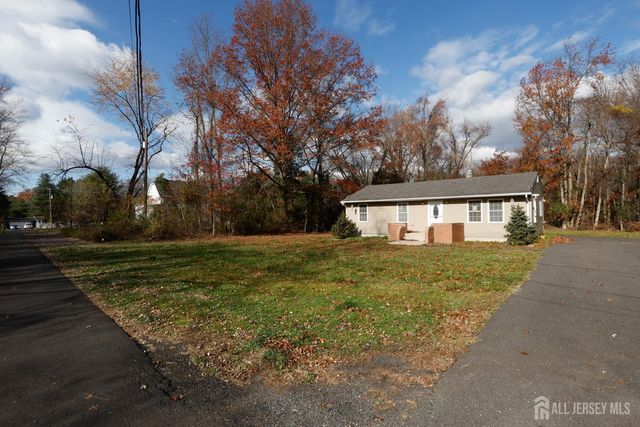 398 Spotswood Gravel Hill Road, Monroe, NJ 08831