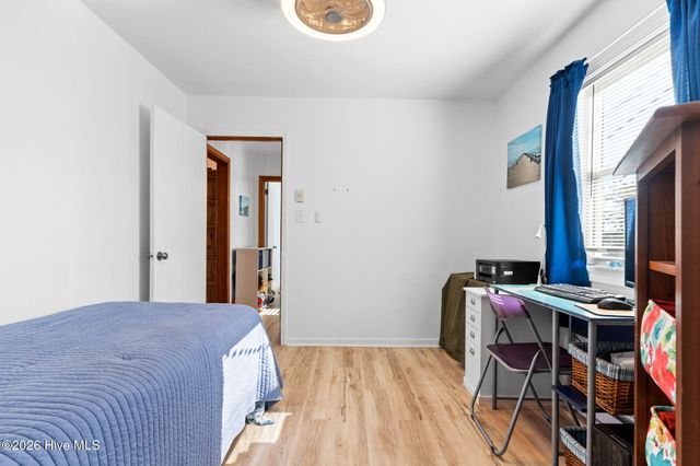 133 Fourth Avenue N, Kure Beach, NC 28449