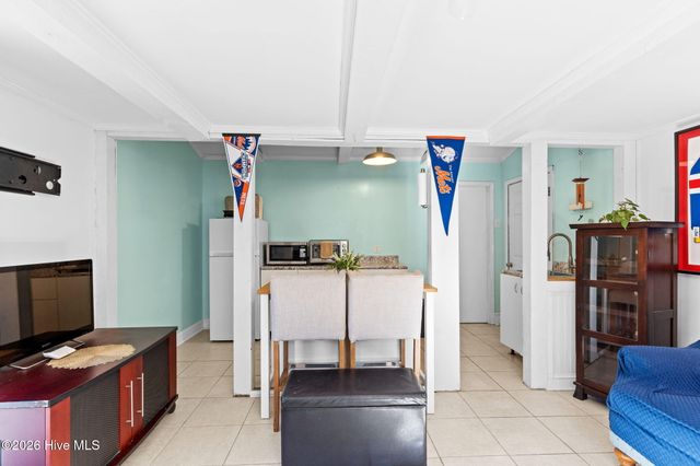 133 Fourth Avenue N, Kure Beach, NC 28449