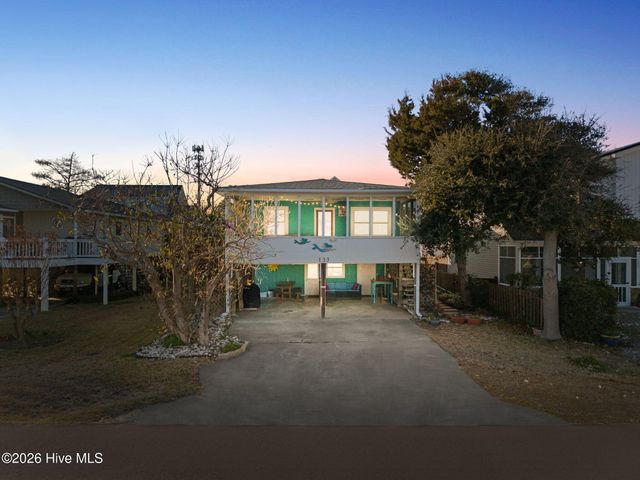 133 Fourth Avenue N, Kure Beach, NC 28449
