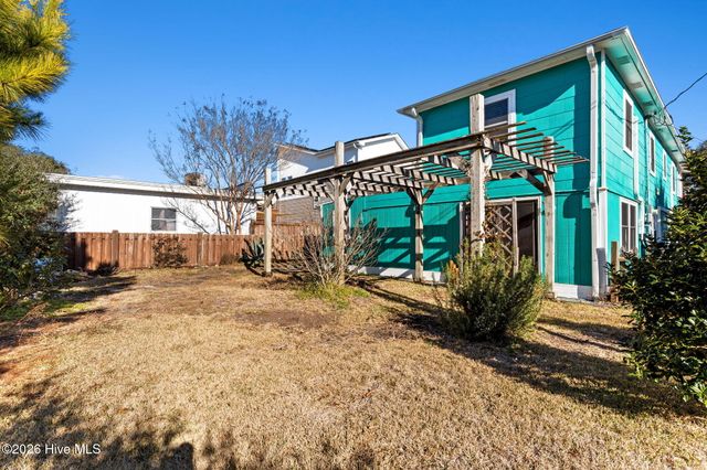 133 Fourth Avenue N, Kure Beach, NC 28449