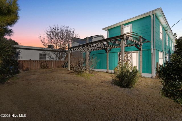 133 Fourth Avenue N, Kure Beach, NC 28449