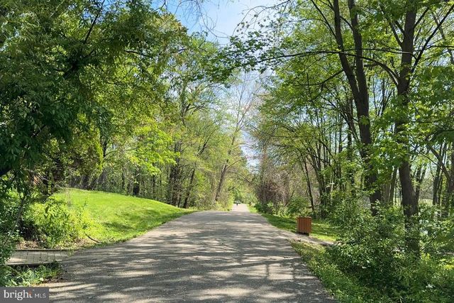 9604 GLENARM CT, Burke, VA 22015