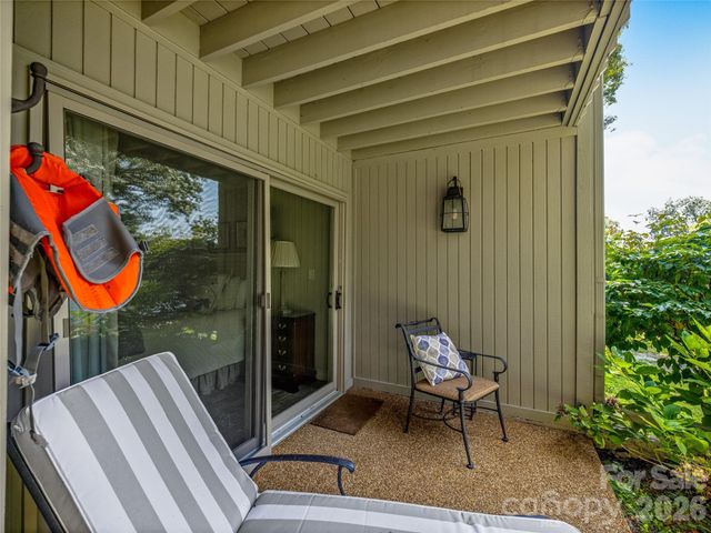 64 Toxaway Shores Drive 2, Lake Toxaway, NC 28747