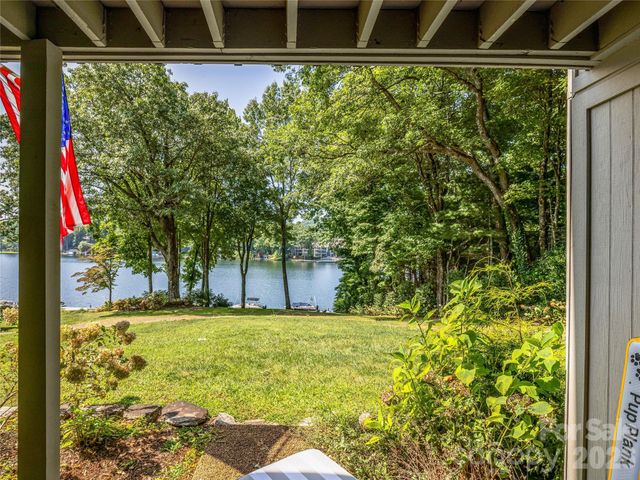 64 Toxaway Shores Drive 2, Lake Toxaway, NC 28747