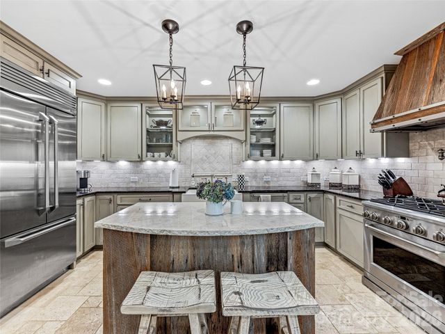 64 Toxaway Shores Drive 2, Lake Toxaway, NC 28747