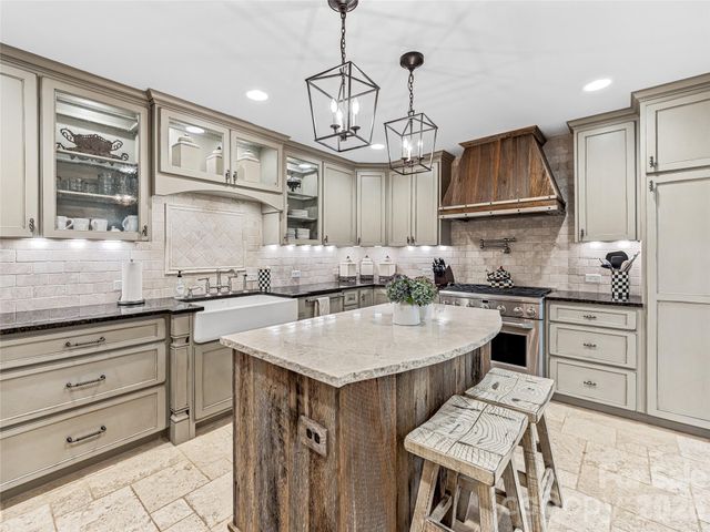 64 Toxaway Shores Drive 2, Lake Toxaway, NC 28747