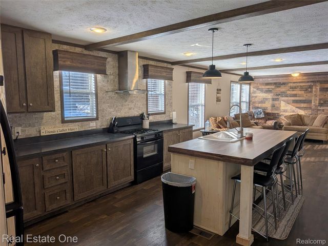 573 Turquoise Drive, Northfield Township, MI 48189