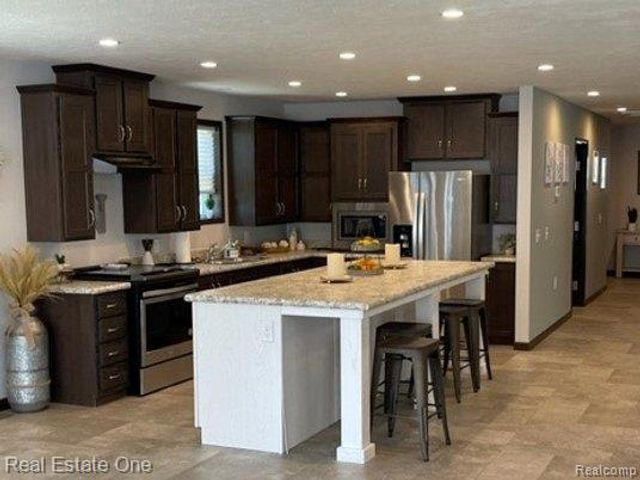 573 Turquoise Drive, Northfield Township, MI 48189