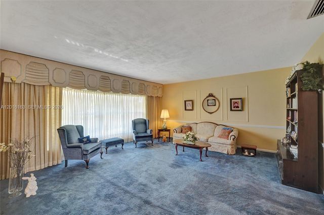 1330 NW 122nd Ave, Pembroke Pines, FL 33026