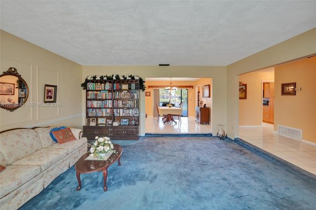 1330 NW 122nd Ave, Pembroke Pines, FL 33026