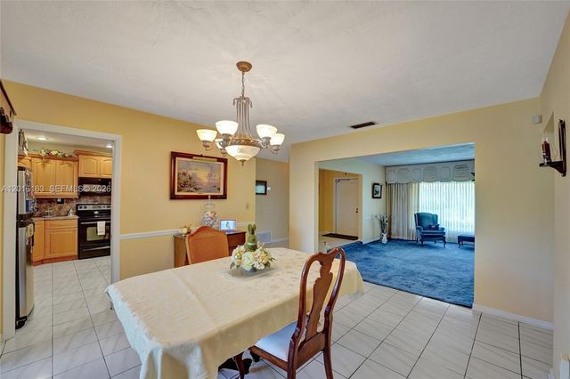 1330 NW 122nd Ave, Pembroke Pines, FL 33026