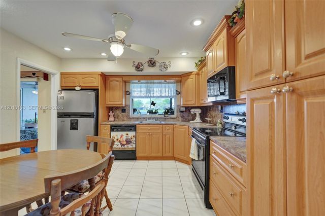1330 NW 122nd Ave, Pembroke Pines, FL 33026