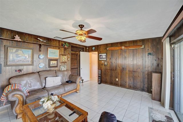 1330 NW 122nd Ave, Pembroke Pines, FL 33026