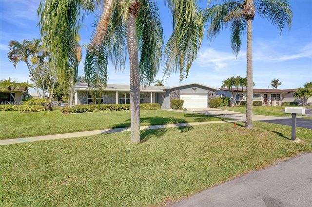 1330 NW 122nd Ave, Pembroke Pines, FL 33026