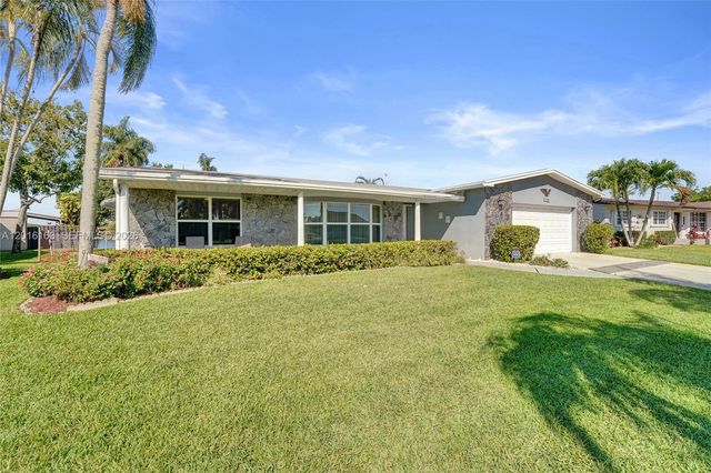 1330 NW 122nd Ave, Pembroke Pines, FL 33026