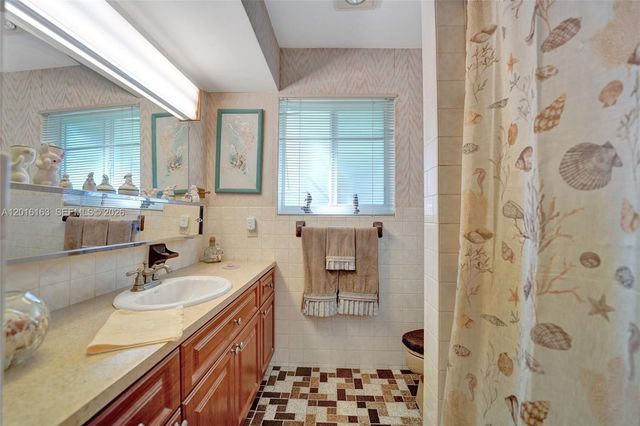 1330 NW 122nd Ave, Pembroke Pines, FL 33026