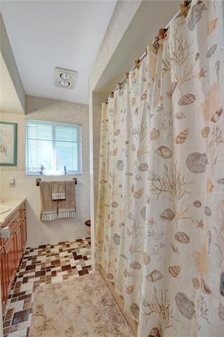 1330 NW 122nd Ave, Pembroke Pines, FL 33026