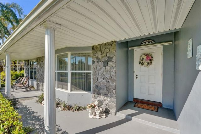 1330 NW 122nd Ave, Pembroke Pines, FL 33026