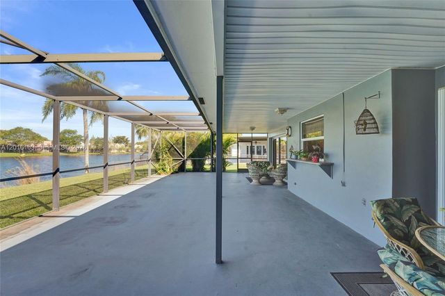 1330 NW 122nd Ave, Pembroke Pines, FL 33026