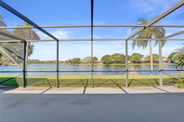 1330 NW 122nd Ave, Pembroke Pines, FL 33026