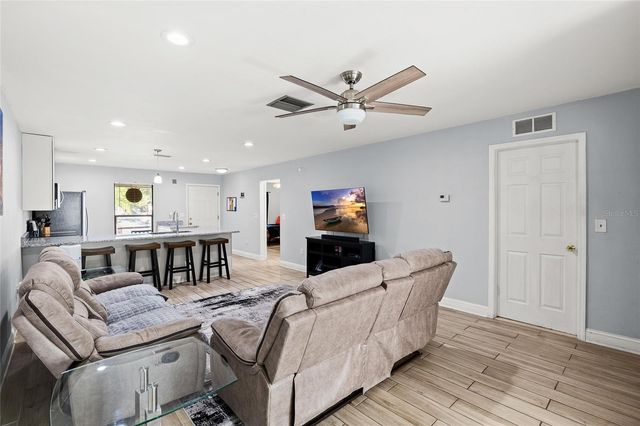 2130 BANCROFT PLACE E, Palm Harbor, FL 34683