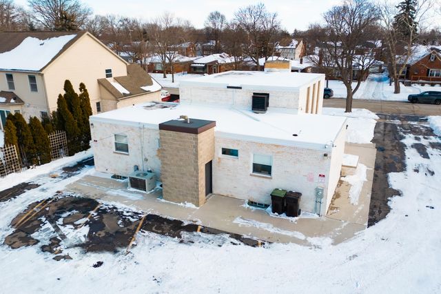 2730 Edsel St Street, Trenton, MI 48183