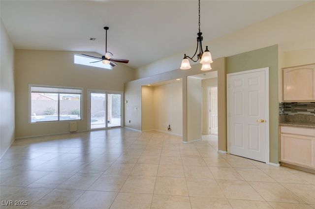 1050 Kennebunk Circle, Henderson, NV 89015