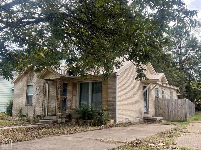 604 McLain, Newport, AR 72112