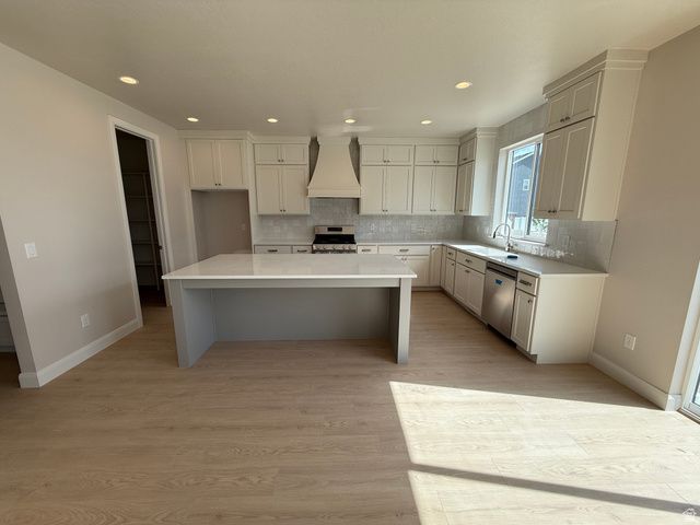 5394 N HONEY SUCKLE WAY, Eagle Mountain, UT 84005