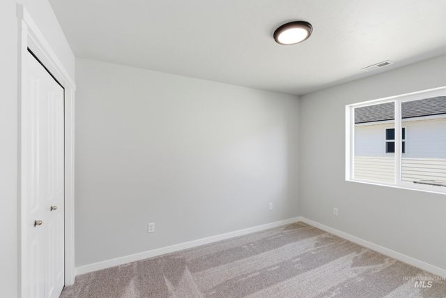 74 N Tideberry Ave, Kuna, ID 83634