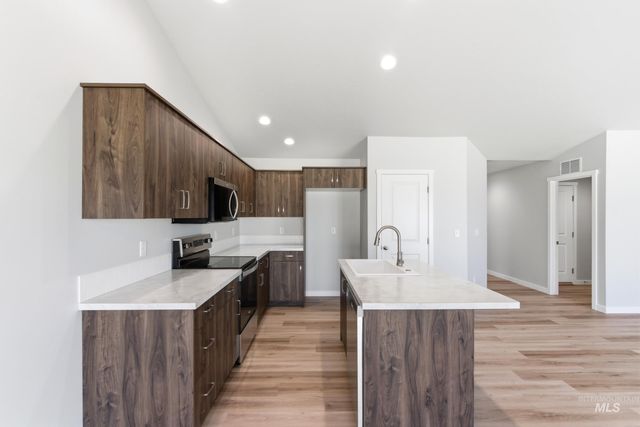 74 N Tideberry Ave, Kuna, ID 83634