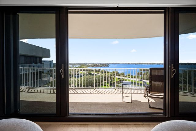 3400 S Ocean Boulevard 7aii, Palm Beach, FL 33480