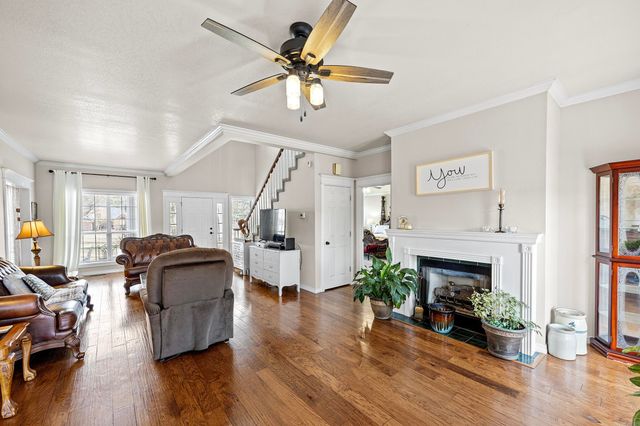 343 Walleye Drive, Russellville, AR 72802