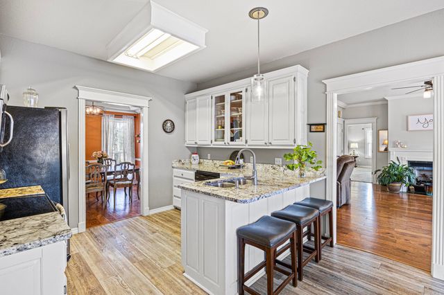 343 Walleye Drive, Russellville, AR 72802