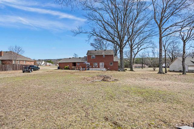 343 Walleye Drive, Russellville, AR 72802