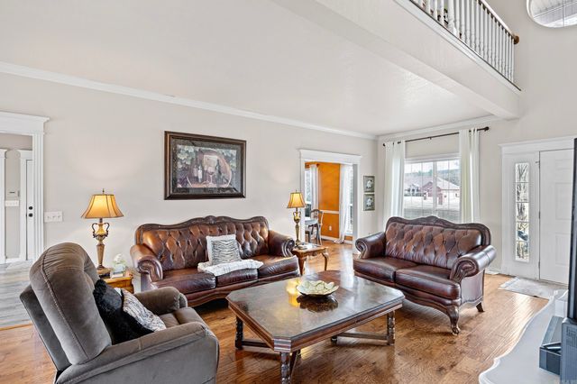 343 Walleye Drive, Russellville, AR 72802