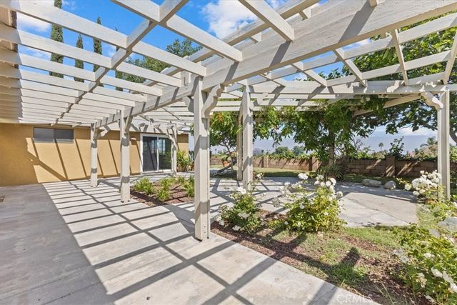 25660 Allen Way, Loma Linda, CA 92354