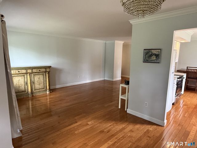 10 Tara Drive 10, Brookfield, CT 06804