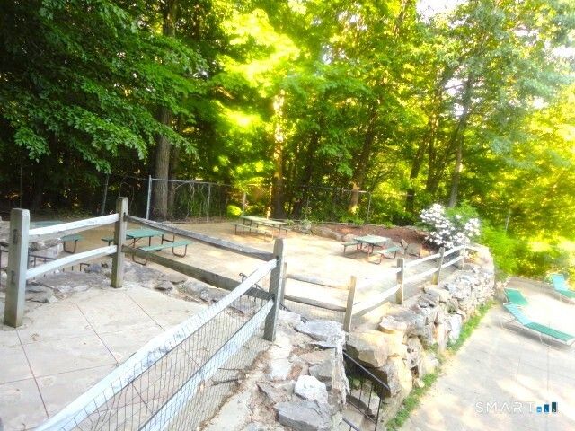 10 Tara Drive 10, Brookfield, CT 06804