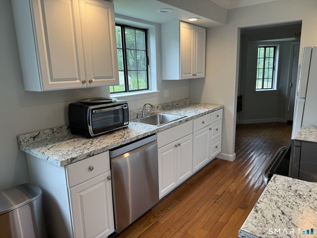 10 Tara Drive 10, Brookfield, CT 06804