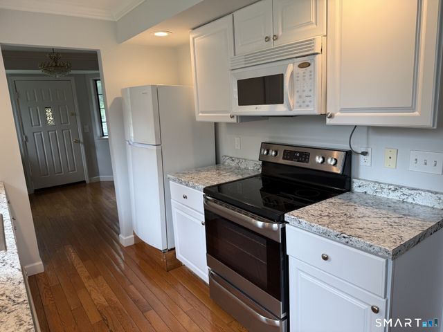 10 Tara Drive 10, Brookfield, CT 06804