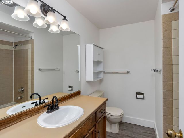 12325 Se 104TH Ct, Happy Valley, OR 97086