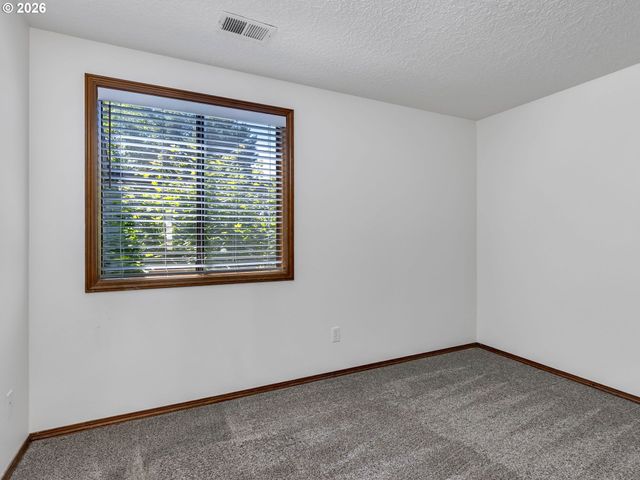 12325 Se 104TH Ct, Happy Valley, OR 97086