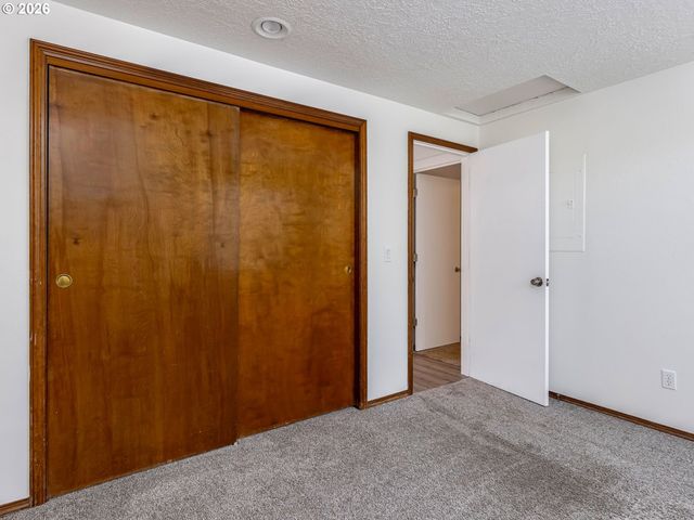 12325 Se 104TH Ct, Happy Valley, OR 97086