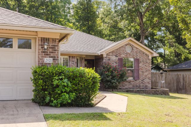 2921 Henson Place, Bryant, AR 72022