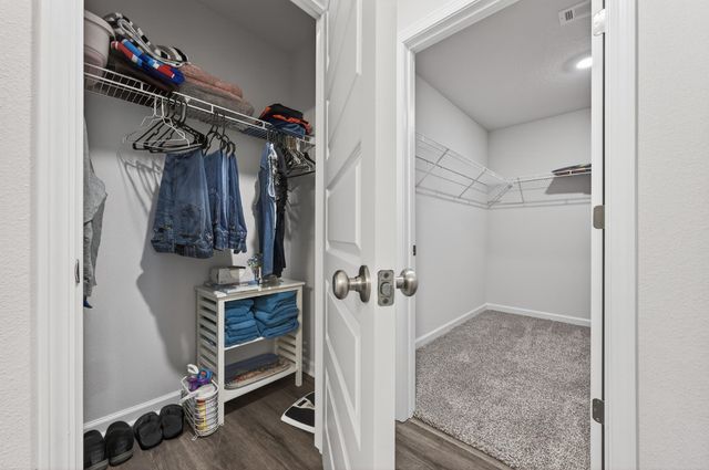 3049 Heritage Plantation Boulevard, Laurel Hill, FL 32567