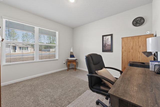 3049 Heritage Plantation Boulevard, Laurel Hill, FL 32567