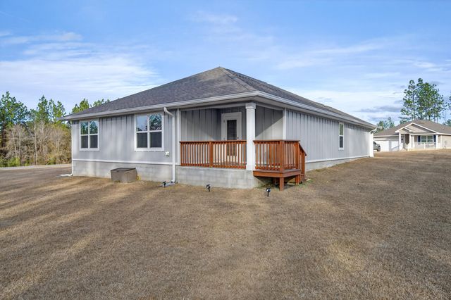 3049 Heritage Plantation Boulevard, Laurel Hill, FL 32567