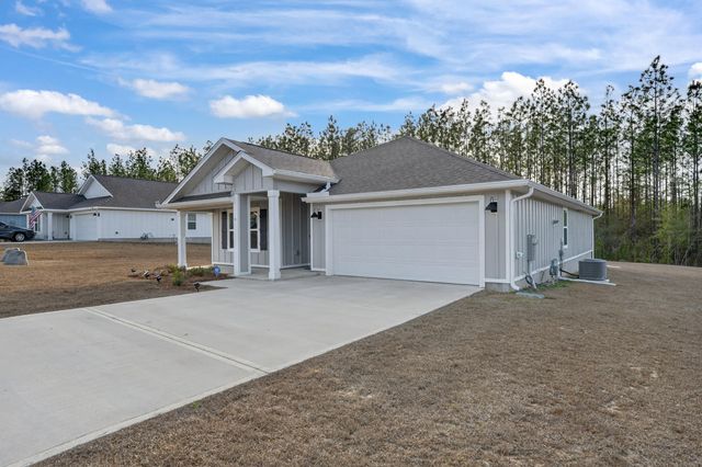 3049 Heritage Plantation Boulevard, Laurel Hill, FL 32567